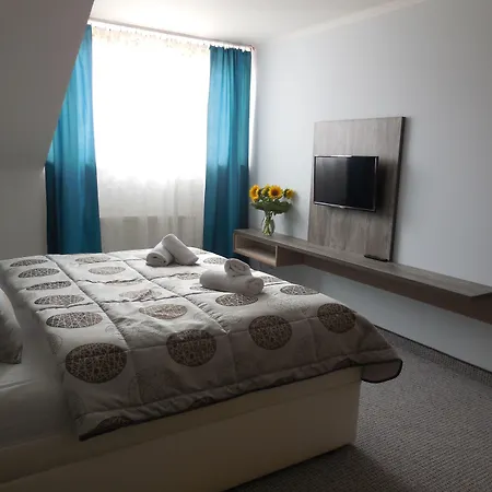 Hradbova Old Town & Hotel 3*