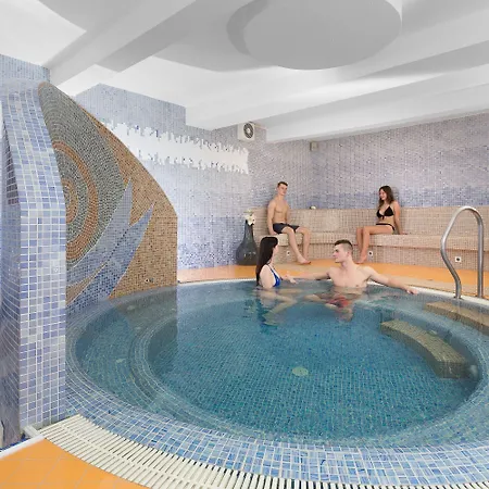 Hradbova Old Town & Hotel