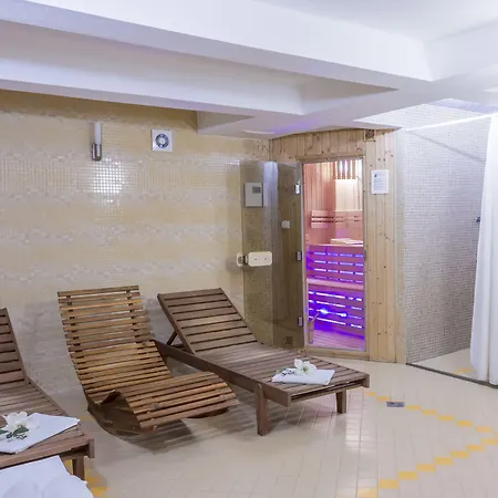 Hotel Hradbova Old Town &