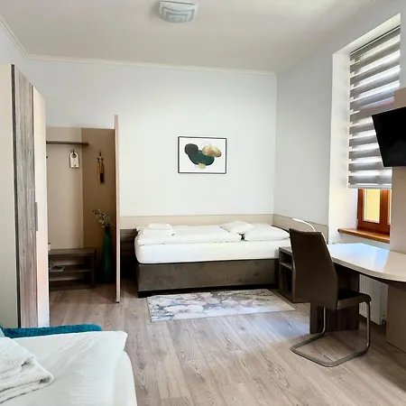 Hotel Hradbova Old Town & 3*