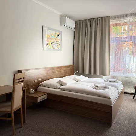 Hradbova Old Town & Hotel Košice