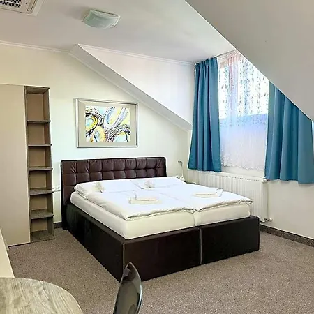 Hradbova Old Town & Hotel