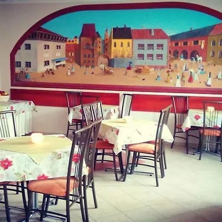 Hradbova Old Town & 3* Kosice