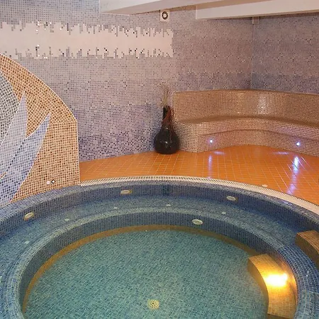 Hradbova &