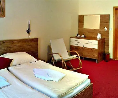 Hradbova Old Town & 3* Kosice