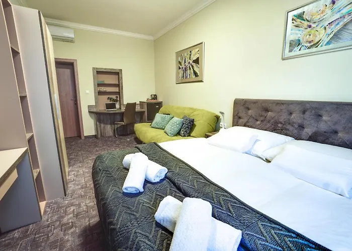 Hradbova Old Town & Szálloda