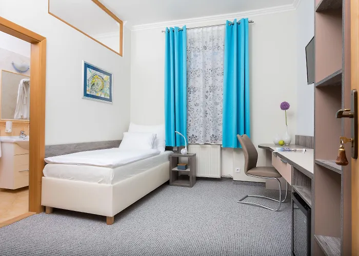 Hradbova Old Town & מלון קושיצה