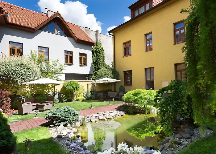 Hradbova Old Town & 3*