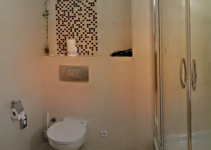 מלון Hradbova Old Town &