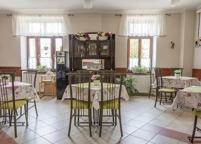 Hradbova Old Town & 3*